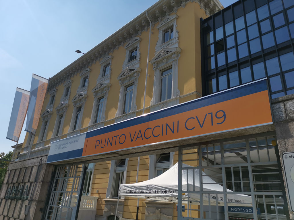 Centro vaccinale Unione industriale Fornaca